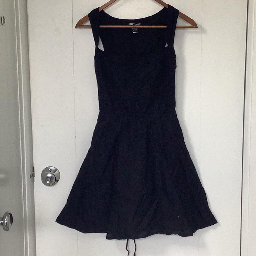 Hot Topic Dress w/ sewn in skull detail, lace back